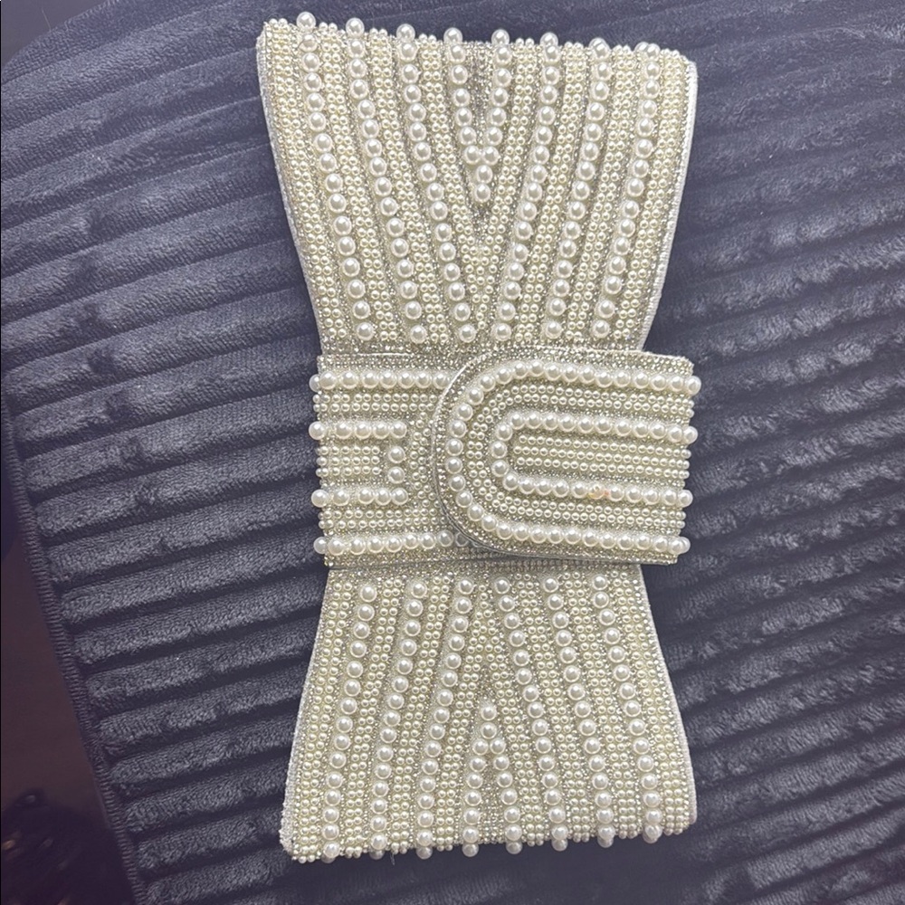 Elegant Pearl Beaded Clutch